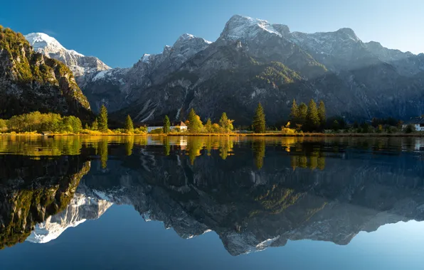 Картинка деревья, горы, озеро, отражение, Австрия, Альпы, Austria, Alps, Almsee, Озеро Альмзе, Lake Alm, Озеро Альм