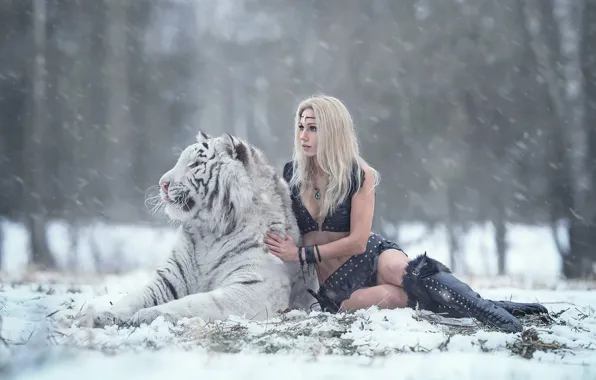 Картинка девушка, снег, тигр, Ирина Пирогова, Дарья Лефлер