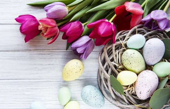 Картинка цветы, яйца, весна, colorful, Пасха, тюльпаны, happy, wood, pink, flowers, tulips, spring, Easter, purple, eggs, …