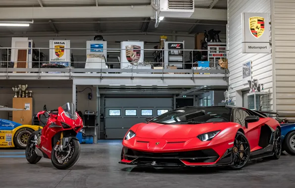 Картинка Lamborghini, Ducati, Aventador, SVJ, Panigale V4R