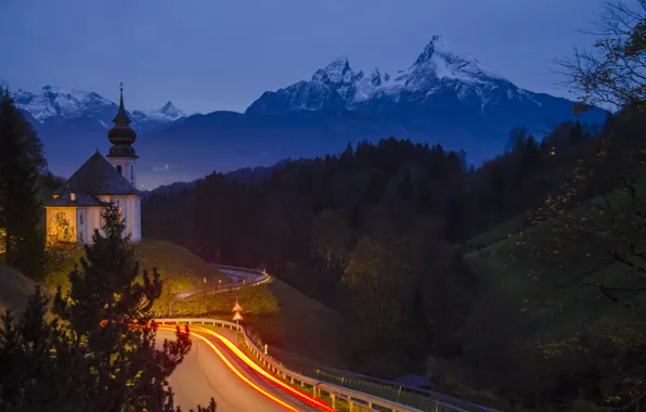 Картинка дорога, пейзаж, горы, ночь, природа, Германия, Бавария, освещение, Альпы, церковь, леса, Berchtesgaden, Берхтесгаден, Вацманн