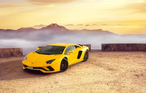 Картинка Lamborghini, Yellow, Supercar, Fast, Aventador S
