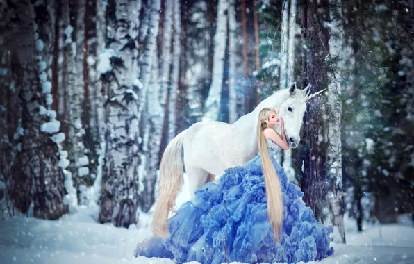 Картинка зима, лес, белый, девушка, снег, деревья, любовь, природа, поза, фантазия, настроение, конь, стволы, голубое, лошадь, …