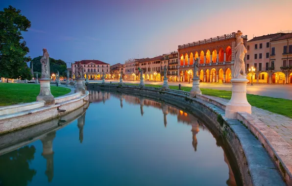 Картинка отражение, здания, дома, Италия, канал, статуи, Italy, Падуя, Padova, Prato della Valle, Площадь Прато-делла-Валле