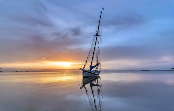 Картинка море, закат, лодка