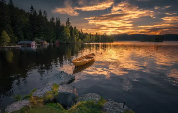 Картинка пейзаж, закат, природа, озеро, камни, берег, лодка, дома, вечер, леса, Ole Henrik Skjelstad
