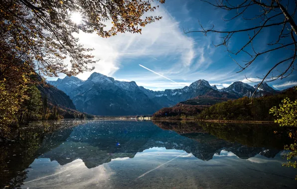 Картинка осень, солнце, деревья, пейзаж, горы, природа, озеро, отражение, Австрия, Almsee, Альмзе