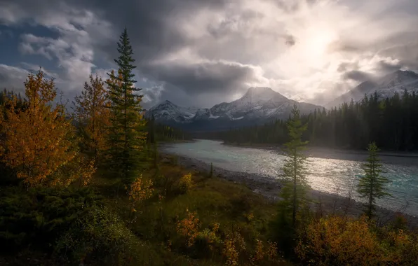 Картинка осень, пейзаж, горы, тучи, природа, река, растительность, Канада, Альберта, Jasper, леса, национальный парк, National Park, …