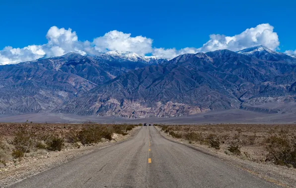 Картинка дорога, небо, солнце, облака, горы, машины, пустыня, шоссе, США, Death Valley National Park, Death Valley, …