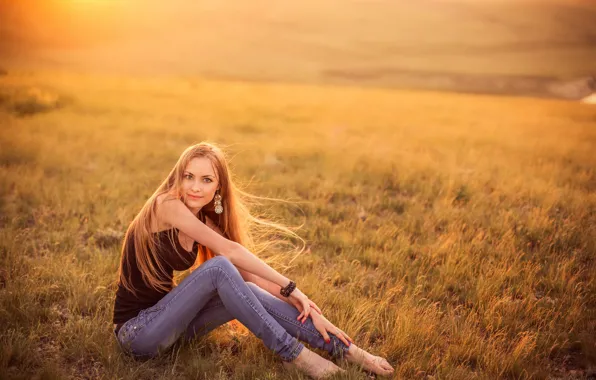 Картинка поле, лето, трава, взгляд, девушка, солнце, поза, Sergey Shatskov