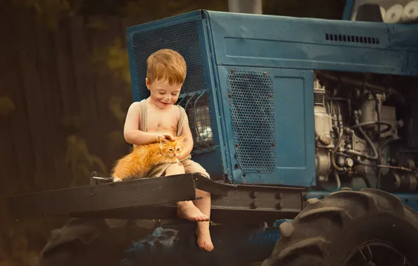 Картинка животное, мальчик, трактор, детёныш, котёнок, ребёнок, чумазый, Марианна Смолина, мальчуган