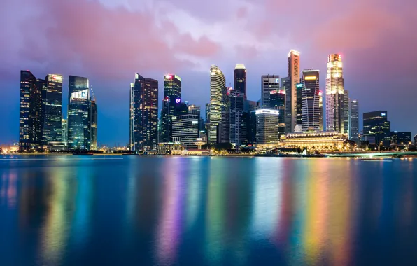 Картинка море, облака, огни, побережье, здания, дома, вечер, залив, Сингапур, небоскрёбы, Singapore Cityscape