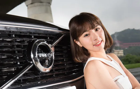Картинка взгляд, улыбка, Девушки, азиатка, красивая девушка, черный авто, Volvo XC90, позирует над машиной