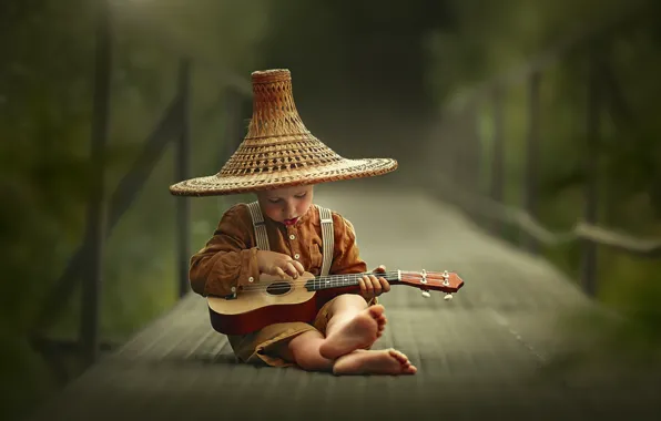 Картинка мост, гитара, шляпа, босиком, мальчик, ребёнок, босой, Лысенкова Ксения