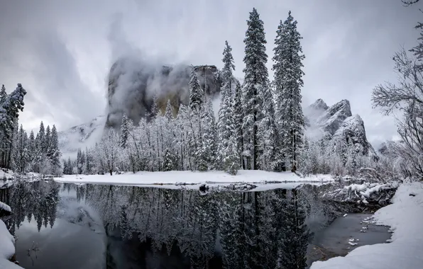Картинка зима, туман, река, гора
