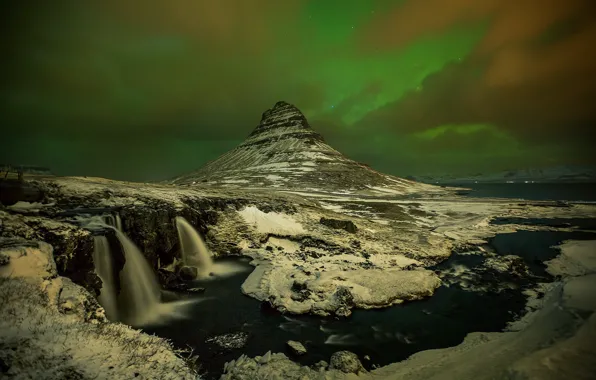 Картинка гора, северное сияние, Исландия