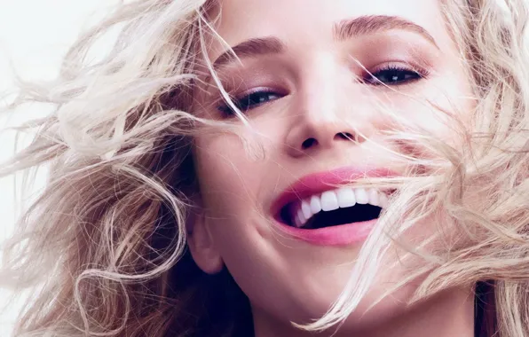 Картинка девушка, лицо, волосы, смех, Jennifer Lawrence, Dior