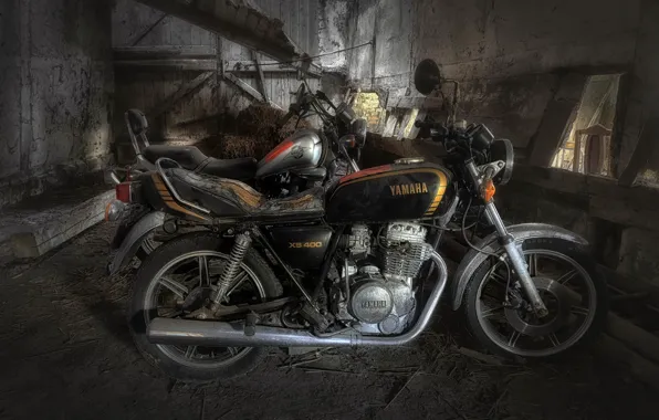 Картинка фон, мотоциклы, гараж