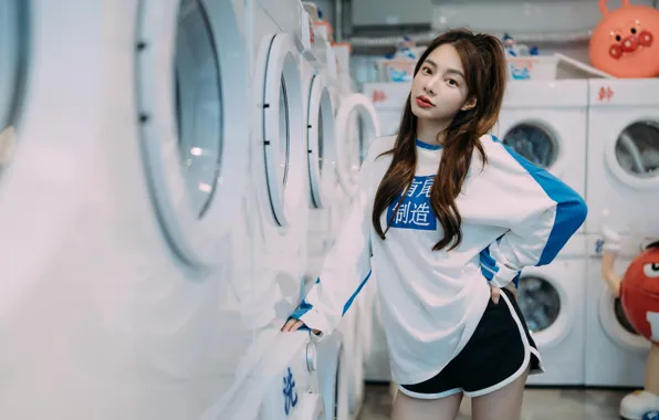 Картинка girl, shorts, model, beauty, asian, laundry