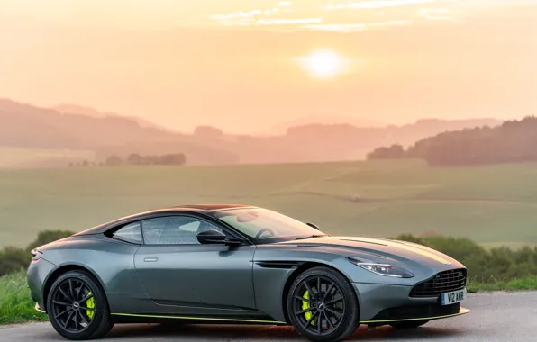 Картинка закат, Aston Martin, вид сбоку, 2018, DB11, AMR, Signature Edition