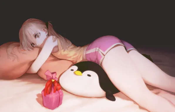 Картинка Девушка, Игрушка, подушка, Пингвин