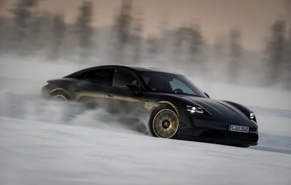 Картинка поле, снег, чёрный, скорость, Porsche, 2020, Taycan, Taycan 4S