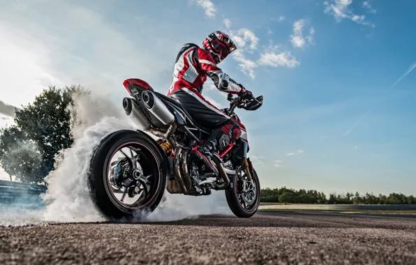 Картинка Ducati, sky, bike, smoke, tires, warming up, racing track