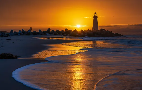 Картинка море, небо, солнце, рассвет, берег, маяк, горизонт, Santa Cruz, SeaBright State Beach