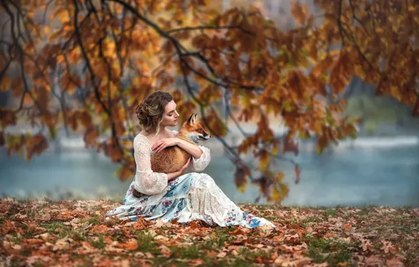 Картинка осень, девушка, ветки, природа, животное, листва, лиса, водоём, лисица, Анастасия Бармина