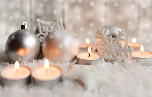 Картинка зима, шарики, снег, снежинки, пламя, праздник, шары, свеча, свечи, Рождество, Новый год, светлый фон, много, …
