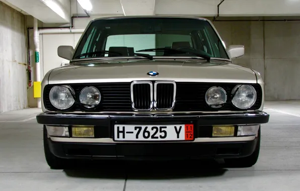 Картинка BMW, E28, 535I