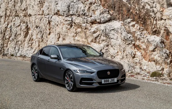 Картинка скала, Jaguar, седан, четырёхдверный, 2020, серо-серебристый, Jaguar XE