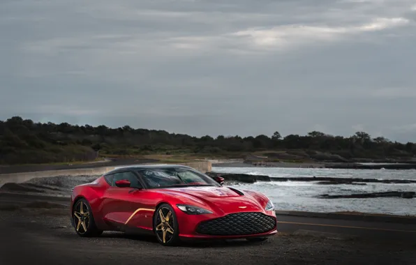 Картинка красный, Aston Martin, побережье, купе, Zagato, 2020, V12 Twin-Turbo, DBS GT Zagato, 760 л.с.
