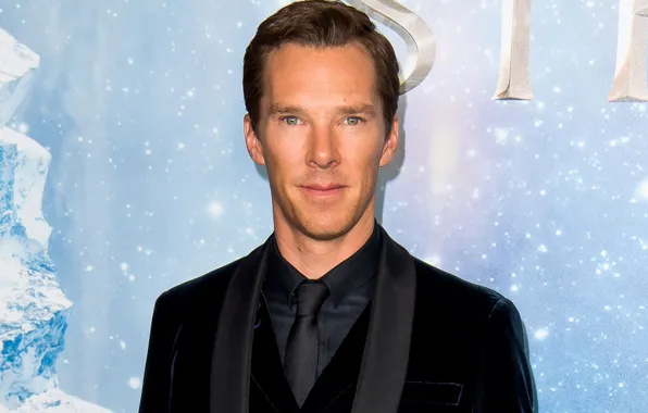 Картинка взгляд, фон, портрет, Бенедикт Камбербэтч, Benedict Cumberbatch, британский актер, чёрный пиджак