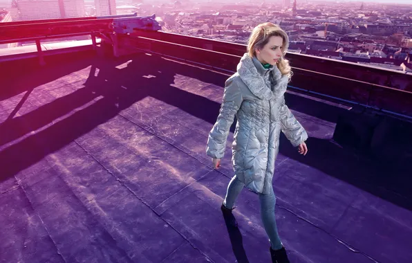 Картинка крыша, девушка, город, пальто, Eva Padberg