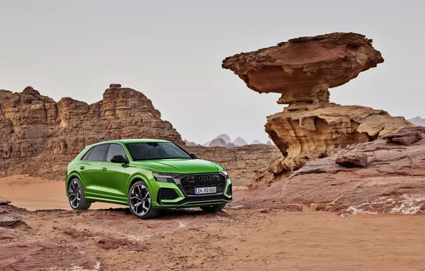Картинка Audi, пустыня, кроссовер, 2020, RS Q8