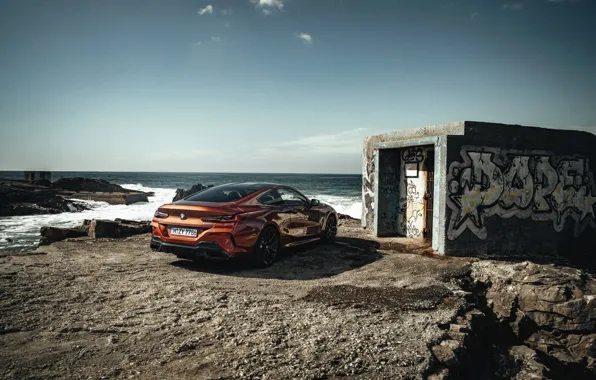 Картинка берег, купе, BMW, Coupe, 2018, 8-Series, тёмно-оранжевый, M850i xDrive, 8er, G15, сортир