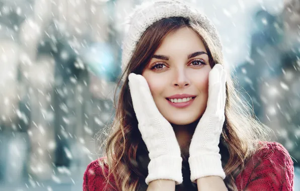 Картинка зима, девушка, снег, улыбка, портрет, рукавицы