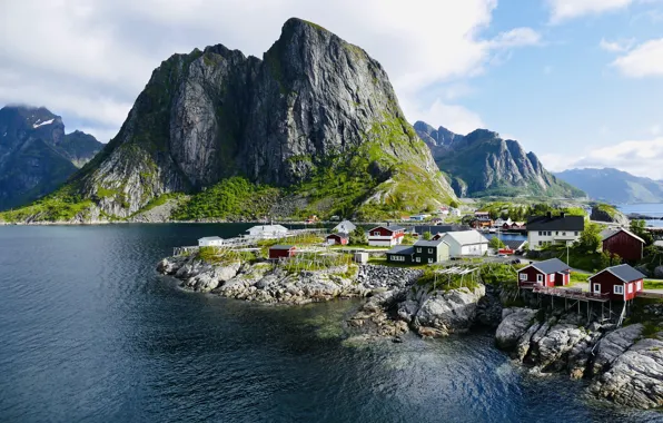 Картинка пейзаж, горы, океан, скалы, дома, Норвегия, фьорд, Лофотенские острова, Рейне, Лофотены