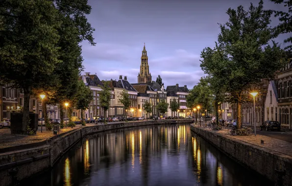 Картинка город, здания, дома, вечер, освещение, канал, Нидерланды, Голландия, Гронинген