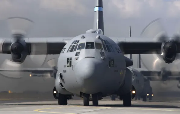 Картинка Lockheed, Hercules, C-130, Основной военно-транспортный самолёт США, американский военно-транспортный самолёт, средней и большой дальности