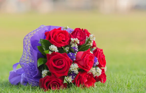 Картинка трава, цветы, розы, букет, красные, red, flowers, bouquet, roses, wedding, свадебный