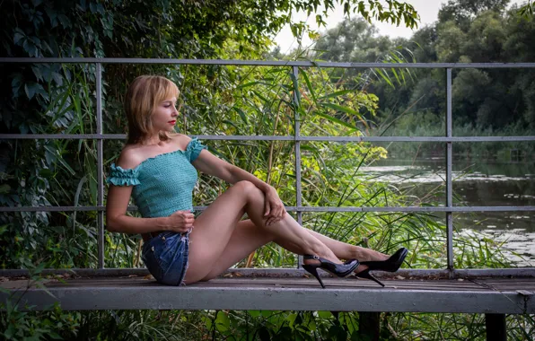 Картинка блондинка, туфли, ножки, Victoria Borodinova