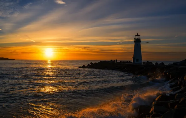 Картинка sunrise, Walton Lighthouse, High Waves