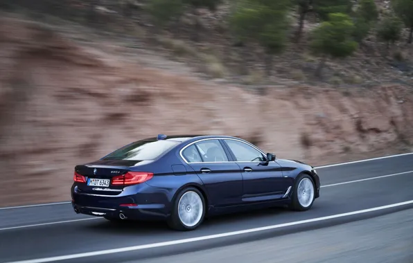 Картинка BMW, седан, горная дорога, xDrive, 530d, Luxury Line, 5er, тёмно-синий, четырёхдверный, 2017, 5-series, G30