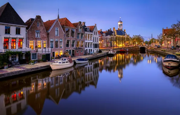 Картинка отражение, здания, дома, лодки, причал, канал, Нидерланды, набережная, Netherlands, Доккюм, Dokkum