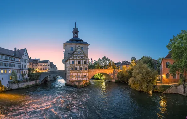 Картинка мост, город, река, здания, дома, вечер, Германия, Бавария, освещение, Bamberg, Бамберг, Regnitz River, Старая ратуша, …