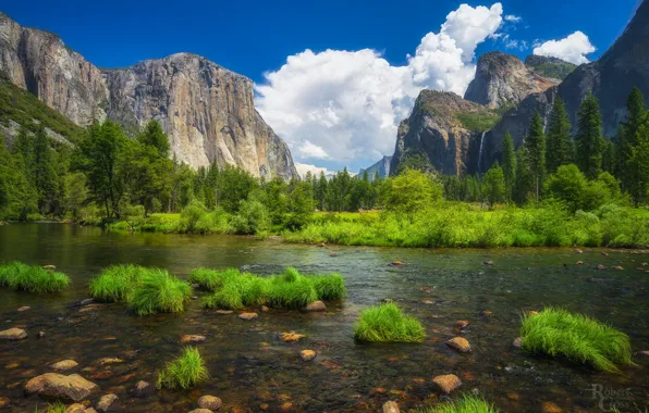 Картинка трава, облака, пейзаж, горы, природа, река, камни, США, Йосемити, национальный парк, Yosemite National Park, Merced …