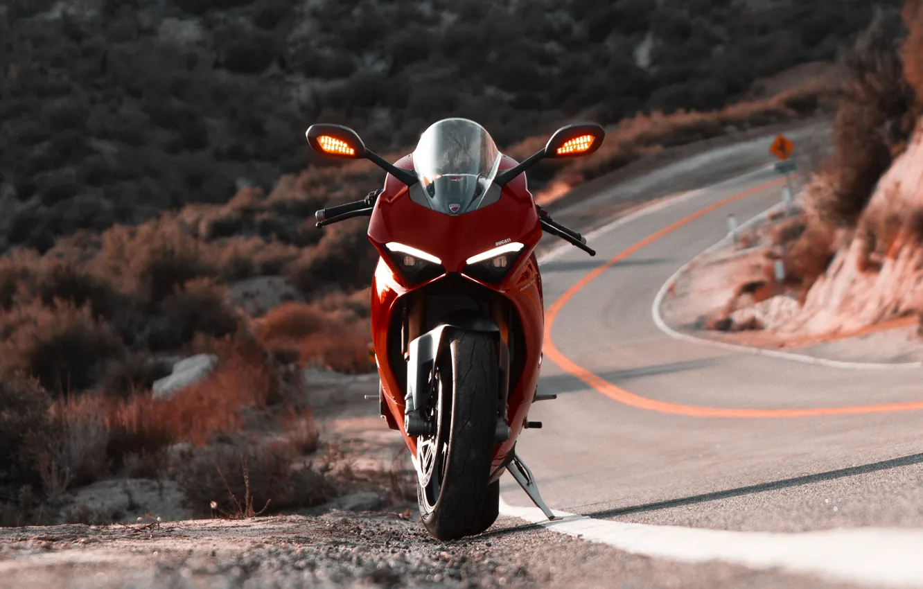 Фото обои red, Ducati, Daytime Running Lights, Panigale V4