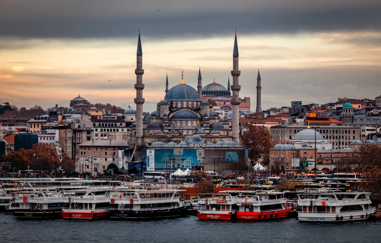 Фото обои море, город, здания, дома, корабли, мечеть, Стамбул, Турция, Александр Безмолитвенный